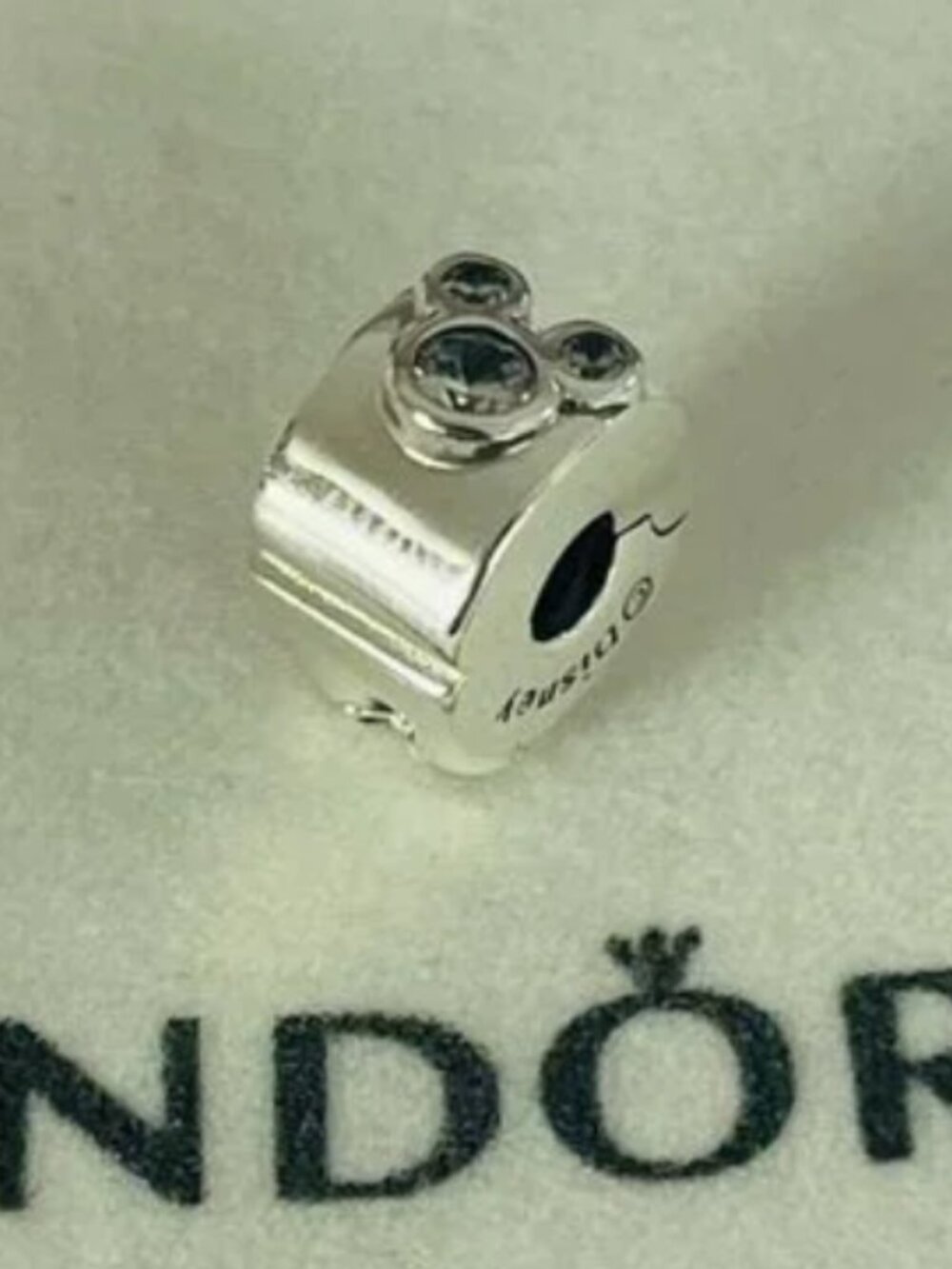 New Pandora Disney Mickey Mouse & Minnie Mouse Bracelet Clip Charm